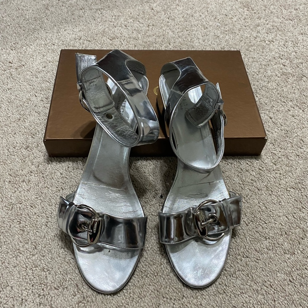 Gucci Metallic Silver Sandals